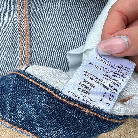american eagle ripped mom jeans - Picture 4 of 4